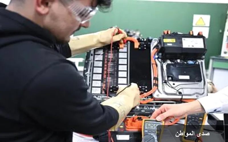 التحديات المتزايدة: الذكاء الاصطناعي يعيق فرص العمل أمام الشباب