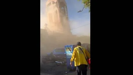 كولومبيا تعلن حالة الطوارئ الاقتصادية بعد زلزال مدمر