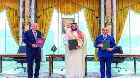 أردوغان يبرز أهمية اتفاقية مكة الدفاعية ويؤكد عدم استهدافها لأي دولة