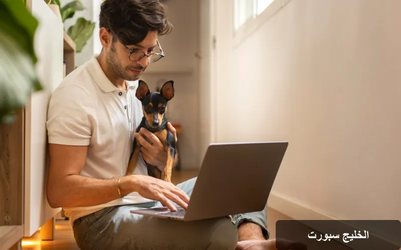 مئة عام على عطلة نهاية الأسبوع: هل تلاشت حدود العمل والراحة؟