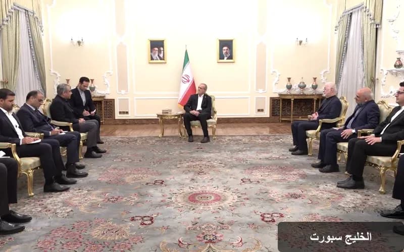 جهود دبلوماسية مكثفة لاحتواء التوتر بين واشنطن وطهران: هل يفتح مضيق هرمز أمام التسويات؟