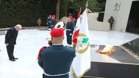 وزير الدفاع اللبناني يعبر عن أسفه لأهالي الشهداء: صوت الجيش لم يُرفع في الوقت المناسب