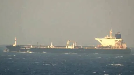 إنقاذ ناقلة نفط في عرض البحر: أمبري تكشف تفاصيل العملية قبالة سواحل عمان